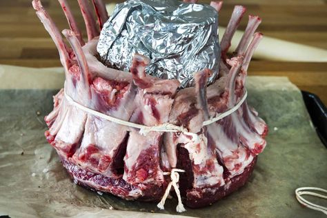 Crown Of Lamb, Crown Roast Recipe, Lamb Gravy, Lamb Roast Recipe, Crown Roast, Christmas Lamb, Lamb Recipe, Keto Christmas, Rack Of Lamb