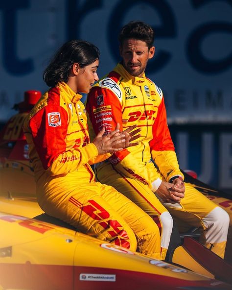 Didn’t maximise qualifying today 😓 Still learning lap by lap and it’s super close so we’ll be fighting through tomorrow 💪 Huge congrats to @grosjeanromain on your @indycar pole 👏 Jamie Chadwick, Female Race Car Driver, Race Wear, People Poses, Formula E, Indy Cars, Car And Driver, Pose Reference, Formula 1