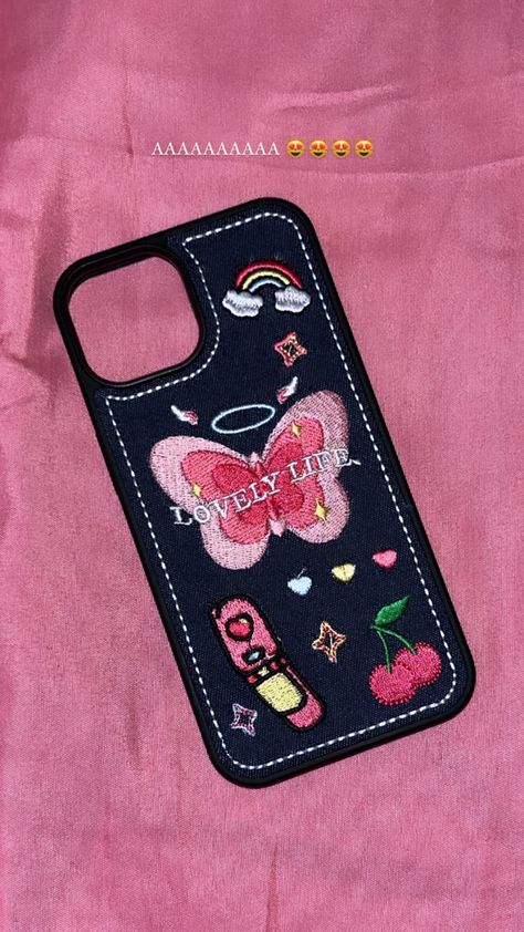 Iphone Charger Cord, Youtube Editing, Pretty Iphone Cases, Needle Case, Stylish Phone Case, Iphone Charger, Iphone Accessories, Cute Phone Cases, Iphone Cover