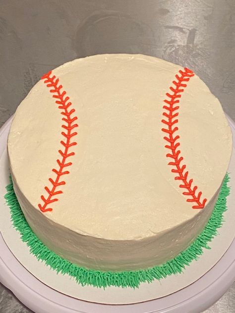 Diy Baseball Cake, Baseball Birthday Cakes, Baseball Cake, Sports Theme Birthday, Baseball Birthday, Theme Birthday, Jairzinho, Yummy Foods, Sports Theme