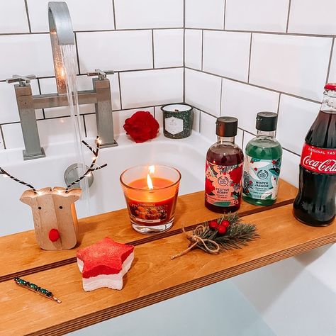 Bath Vibes, Bubble Bath Aesthetic, Bottle Of Coke, Christmas Core, Bathtub Aesthetic, Bath Aesthetic, Preppy Christmas, Bath Set, Amazon Beauty Products