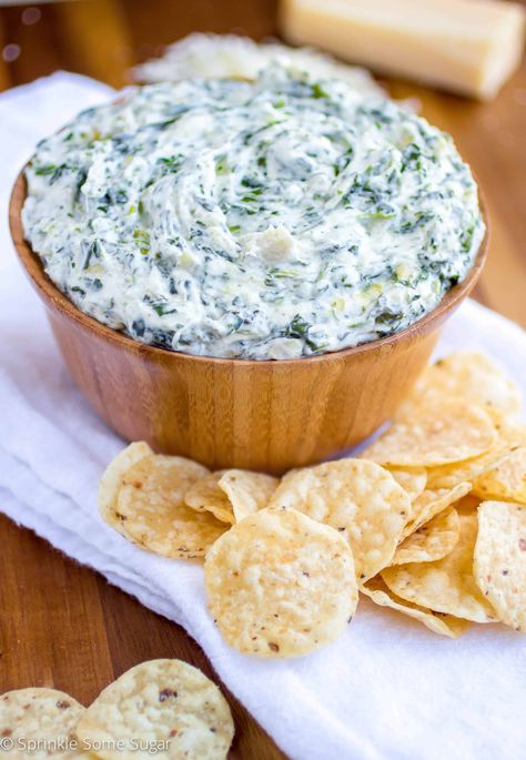 Cold Spinach Artichoke Dip, Best Spinach Dip, Blt Pasta, Spinach And Artichoke Dip, Delicious Dips, Cheesy Spinach, Party Dip Recipes, Artichoke Dip Recipe, Vegetable Dip