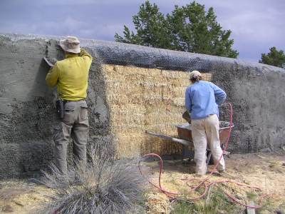 Diy Stucco, Stucco Fence, Straw Bale Building, Straw Bale Construction, Stucco Wall, Cob Building, Tortoise Enclosure, Straw Bale House, Straw Bale