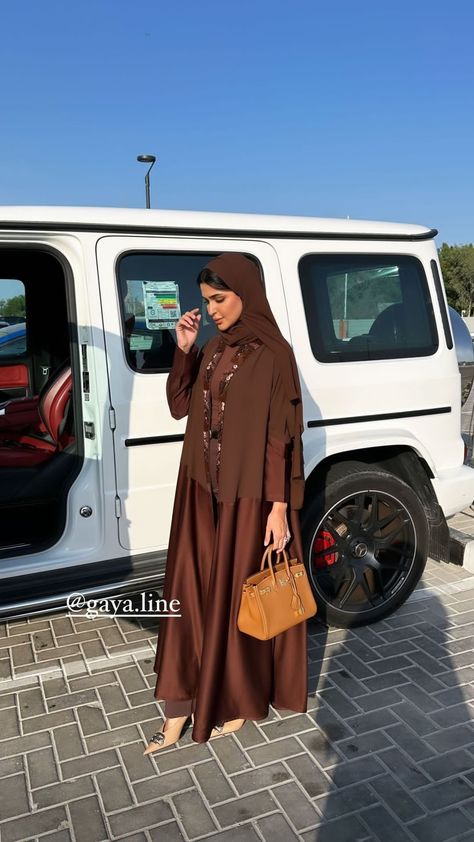 Haneen Alsaify, Dress Patern, Khaleeji Aesthetic, Fashion Abaya, Abaya Designs Latest, Muslim Style, Modest Fashion Hijab, Iranian Women Fashion, Desi Fashion Casual