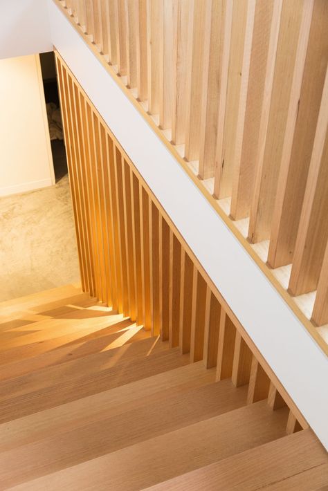 S&A Stairs - Hawksburn Road Slat Wall Stairs, Stair Balustrade, Slatted Wood Staircase, 60s Staircase, Timber Slats Staircase, Timber Balustrade Stairs, Timber Stairs Internal, Stairs Cladding, Stair Paneling