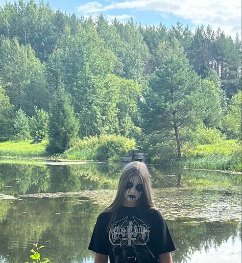 Metalhead With Cat, Black Metal Aesthetic Forest, Female Metalhead, Black Metal Forest, Hot Metalheads, Black Metal Aesthetic, Metalhead Aesthetic, Dream Haircut, Black Metal Fashion