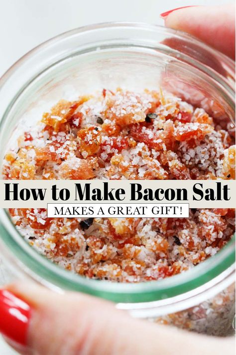 Homemade Bacon Salt is perfect for sprinkling on popcorn, rimming a Bloody Mary, or finishing off a steak. Plus, it makes a great gift! // uses // recipe // diy Infused Salt Recipes, Flavored Salts Recipes, Herb Salt Recipe, Bacon Salt, Homemade Bacon, Homemade Dry Mixes, Make Bacon, Diy Easy Recipes, How To Make Bacon