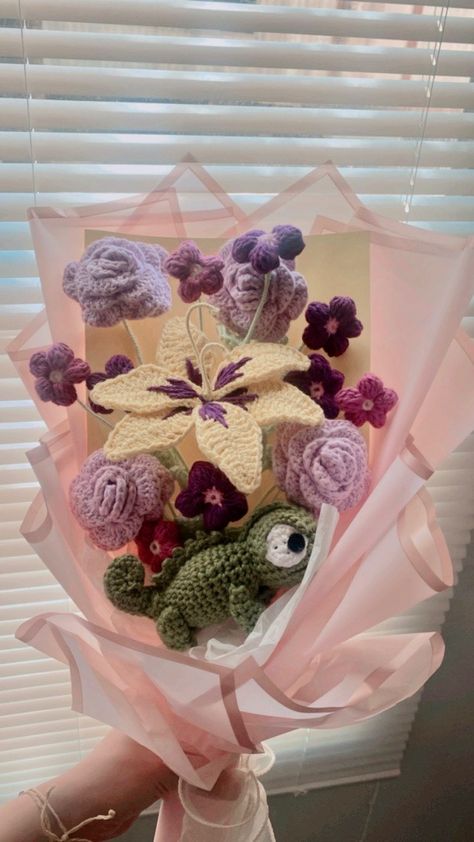 Tangled Inspired Crochet, Tangled Flower Bouquet, Pascal Crochet Pattern, Rapunzel Crochet Bouquet, Crochet Tangled Flower, Tangled Crochet Bouquet, Tangled Gift Ideas, Tangled Crochet Pattern, Crochet Pascal