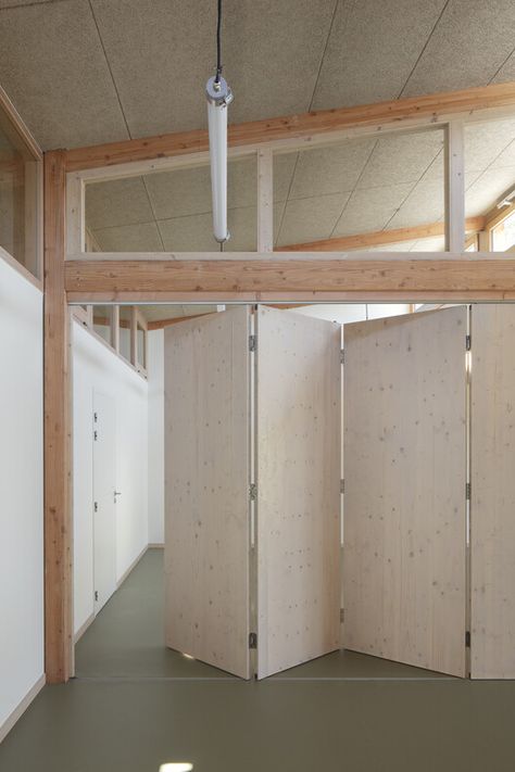 Claude Michelet Multi-Purpose Space / Faye Architectes & Associes Multi Purpose Space, Moveable Walls Architecture, Multi Purpose Hall, Multi Purpose Room, Multipurpose Space, Community Hall, Multipurpose Hall, Moving Walls, Tiny Room