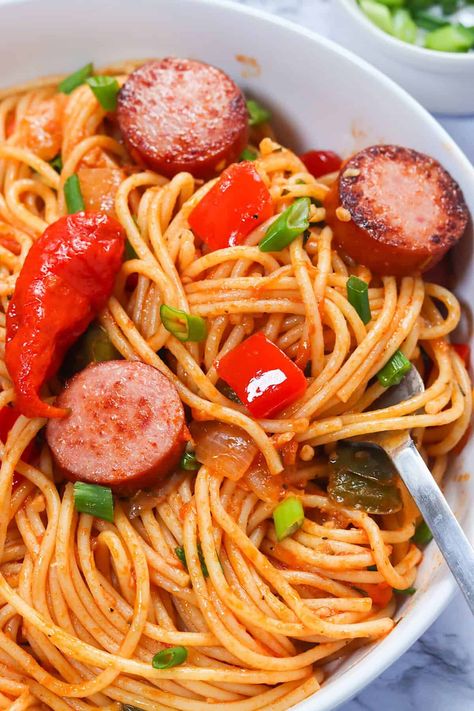 Haitian Spaghetti Recipe - Immaculate Bites Haitian Spaghetti Recipe, Haitian Spaghetti, Spice Mix Recipes, Haitian Food Recipes, Homemade Condiments, Spaghetti Recipe, Cookout Food, Soup Recipes Slow Cooker, Spaghetti Recipes