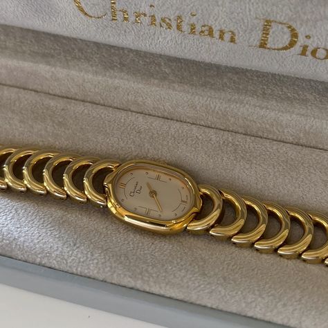 Vintage Dior Oval Gold Plated Watch will be available today at 5pm pacific time! Dior Jewerly, Vintage Gold Watch, Dior Watch, Gold Plated Watch, Dior Jewelry, Womens Watches Luxury, Classy Jewelry, Jewelry Tray, Jewelry Outfit