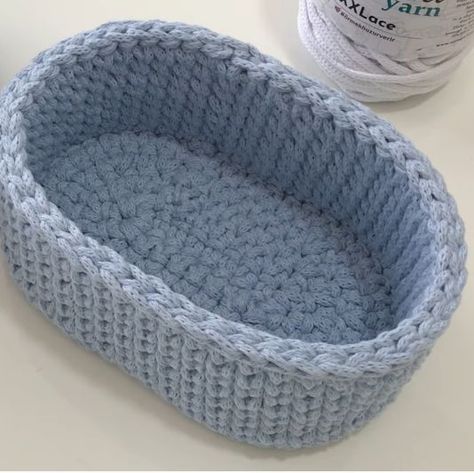 Crochet Fast And Easy Basket - We Love Crochet Free Crochet Basket Patterns For Beginners, How To Crochet Baskets Free Pattern, Crochet Bins Baskets, Free Crochet Basket Tutorial, Crocheted Storage Baskets, Crochet Dog Toy Basket, Beginner Crochet Basket Pattern Free, Crocheted Basket Patterns Free, Diy Crochet Baskets