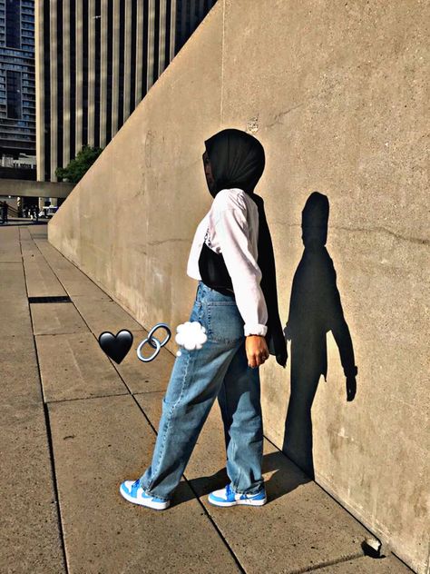 Za Aesthetic, Sneakers Summer Outfit, Modest Aesthetic, Hijab Fashion Summer, Estilo Hijab, Posts Ideas, Stile Hijab, Street Hijab Fashion, Modest Fashion Hijab