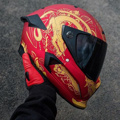 Custom Bike Helmets, Bike Helmet Design, Cool Bike Helmets, Motorcycle Helmet Design, Biker Helmets, Cool Motorcycle Helmets, Custom Motorcycle Helmets, Motorbike Helmet, Helmet Paint