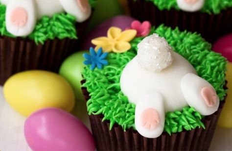 Sheep Cupcakes, Wilton Tips, Cupcake Videos, Easter Bunny Cupcakes, Bunny Cupcakes, The Whoot, Bunny Birthday, Cupcakes Recipe, Cupcake Ideas