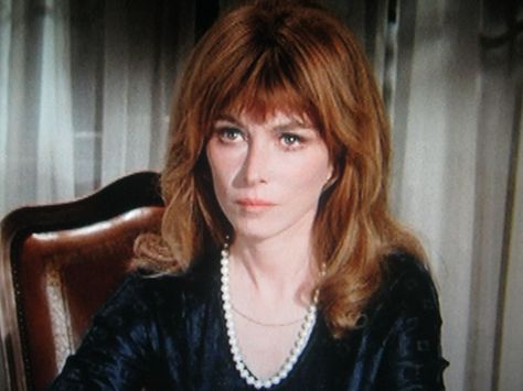 Lee Grant "Ransom for a dead man" Lee Grant Actress, Damien Omen Ii, Lee Grant, Oldham Athletic, Peter Falk, Best Actress Award, Derby County, Retro Beauty, Hollywood Actress