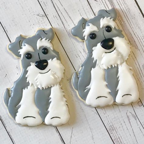 164 Likes, 14 Comments - P's Of Cake (Paula Milne) (@paulab0712) on Instagram: “Schnauzer cookies! Cutter by @cookiecuttersbydesign #cookies #sugarcookies #decoratedcookies…” Schnauzer Cookies, Dog Cookies Decorated, Homemade Dog Cookies, Cat Cookies, Royal Icing Recipe, Sugar Cookie Designs, Dog Cakes, Pretty Cookies, Dog Cookies