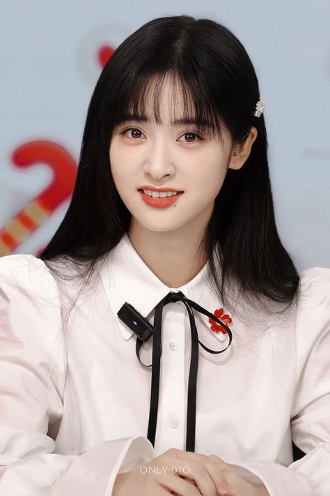 Rabbit Black, Shen Yue, Perfect Face, A Love So Beautiful, Aesthetic Guys, Red Style, Pure Beauty, Alternative Outfits, Pretty Eyes