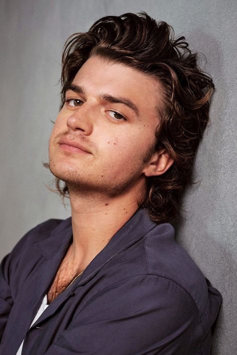 Steven Stranger Things, Joe Kerry, Jess Mariano, Beautiful Joe, Stranger Things Steve, Wife Material, Ideal Boyfriend, Joe Keery, Zoo Wee Mama