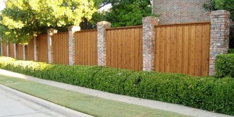 wooden fence panels garden fence ideas stone pillars Gard Modern, Wooden Fence Panels, Wood Fence Design, Brick Columns, Front Fence, Concrete Fence, Brick Fence, Stone Pillars, Types Of Fences