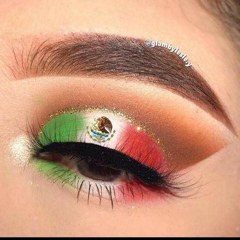 Mexican Flag Makeup Look, Mexican Flag Makeup, Mexican Makeup, Shimmer Eye Makeup, Mexican Flag, Eye Makeup Designs, Makeup Designs, Makeup Inspo, Maquillaje De Ojos