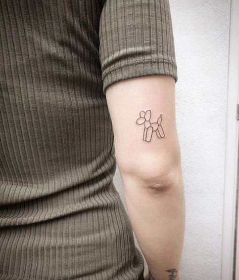 Balloon Animal Dog Tattoo, Origami Dog Tattoo, Balloon Dog Tattoo Outline, Balloon Animal Tattoo, Balloon Dog Tattoo, Simple Dog Tattoo, Balloons Tattoo, Tattoo Perro, Small Dog Tattoos