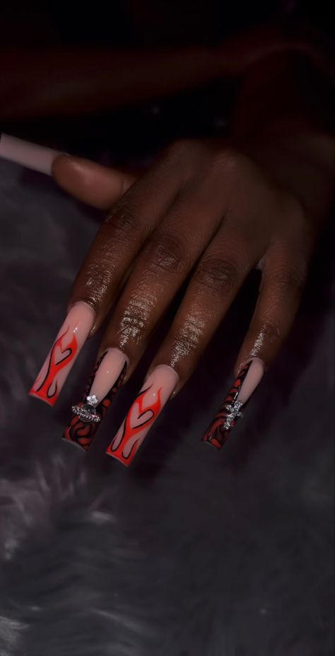 Black And Red Bottom Nails Ideas, Red Orange Black Nails, Mail Inspo, Neutral Nails Acrylic, Scary Nails, Fye Nails, Spooky Nails, Cross Nails, Special Nails