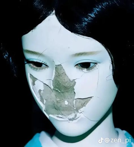 Porcelain Doll Aesthetic, Mask Photoshoot, Mask Drawing, Japanese Drawings, Doll Aesthetic, Makeup Idea, Aesthetic Japan, Fame Dr, Ap Art