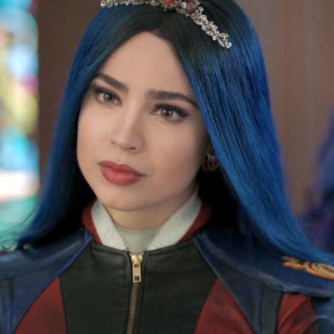 Eve Descendants, Sofia Carson Evie, Evie Descendants Icon, Evie From Descendants, Descendants 3 Evie, Evie Grimhilde, Descendants Evie, Evie Descendants, Dr Evil