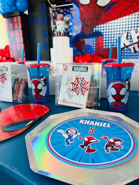 Spidey And His Amazing Friends Birthday Party Food Ideas, Spiderman Pop, Police Themed Birthday Party, Spidey Birthday, Spiderman Birthday Party Decorations, Baby Birthday Decorations, Spiderman Birthday Party, Avengers Birthday, Spiderman Party