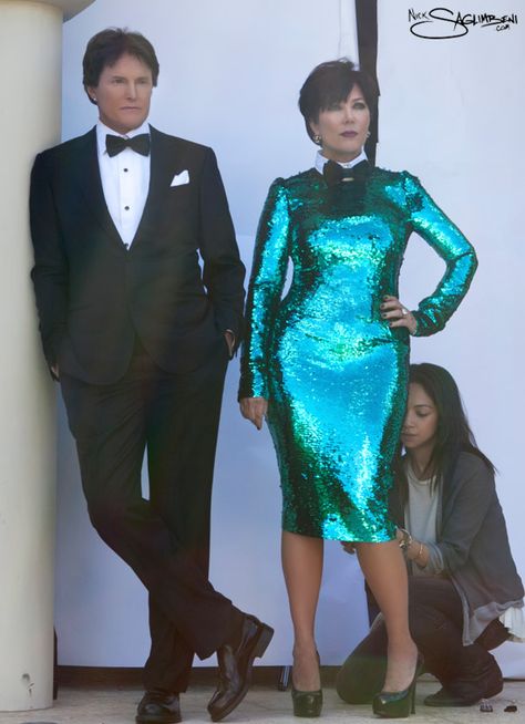 KRIS JENNER Kim Kardashian Christmas Card, Kris Jenner Christmas, Chris Jenner, Kardashian Christmas Card, Christmas Photo Shoot, Bruce Jenner, Caitlyn Jenner, Kardashian Family, Family Christmas Cards