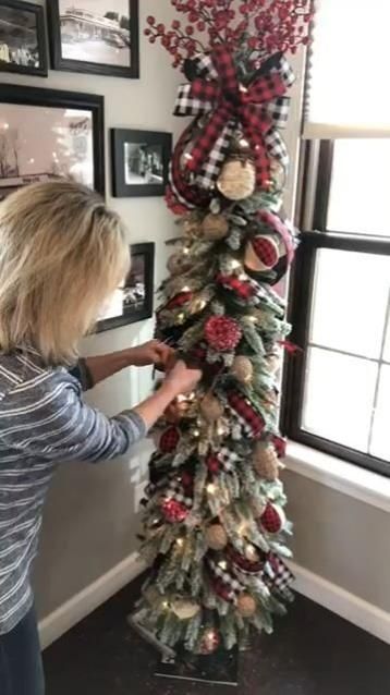 Slim Line Christmas Tree, Themed Pencil Christmas Tree Ideas, Pencil Christmas Tree Topper Ideas, Pencil Christmas Tree Decorations Decorating Ideas, Diy Pencil Christmas Tree, Pencil Christmas Trees Decorated, Christmas Pencil Tree Ideas Decorating, Farmhouse Pencil Christmas Tree, Rustic Pencil Christmas Tree