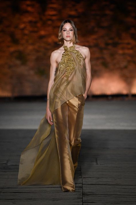 Alberta Ferretti Resort 2024 [PHOTOS] – WWD Resort 2024, Daisy Jones, Stunning Gowns, Alt Fashion, Alberta Ferretti, Primavera Estate, Editorial Design, Gowns Dresses, Fashion News