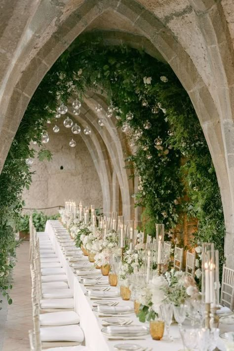 Elevate your wedding with timeless decor and breathtaking views at a historic Italian castle. #CastleWedding #ItalyWedding #ElegantDecor #LuxuriousReception #WeddingInspiration | Castle Wedding, Italy Wedding, Elegant Decor, Luxurious Reception, Wedding Inspiration, Wedding Decor, Castle Venue, Historic Venue, Destination Wedding, Wedding Ideas. Timeless Wedding Venue Ideas, Wedding Decor Castle, Luxury Wedding Ideas Decor, Wedding Venue Tuscany, Italian Chateau Wedding, Italian Wedding Villa, Modern Italian Wedding Decor, Rustic Castle Wedding, Wedding Castle Aesthetic