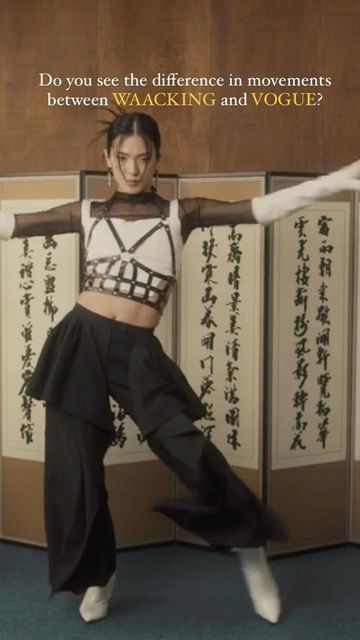 How To Vogue Dance, Waacking Dance Outfit, Voguing Dance, Waacking Dance, Black Mamba Dance Practice, Back Attitude Ballet, Dancer Hairstyles, Learn Dance Kpop, Vogue Dance