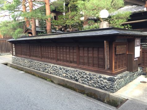 Chinese Fence, Japanese Fence Design, Japanese House Entrance, Japan Garden Design, Japanese Fence, Japanese Gate, Fence Wall Design, Chinese Courtyard, Tiny House Cottage