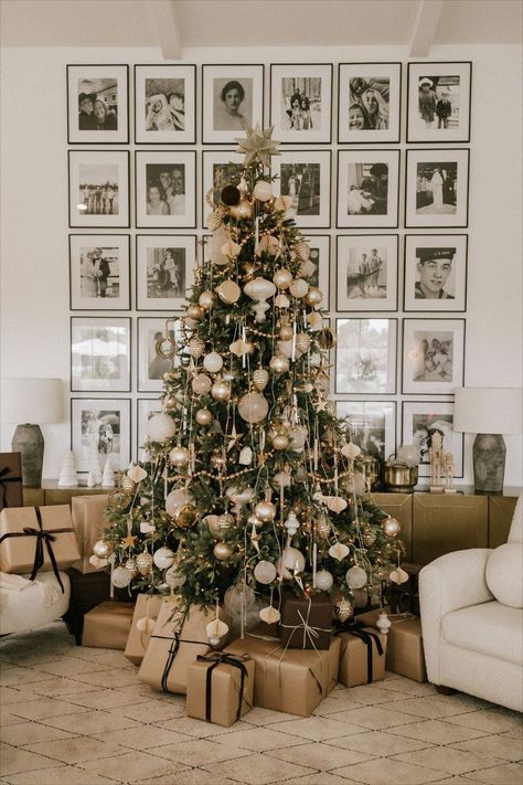 Christmas Tree Inspo, Neutral Holiday Decor, Luxe Boho, Neutral Christmas Decor, Christmas Tree Decorating Themes, Christmas Decor Inspiration, Christmas Themes Decorations, Christmas Tree Inspiration, Christmas Inspo