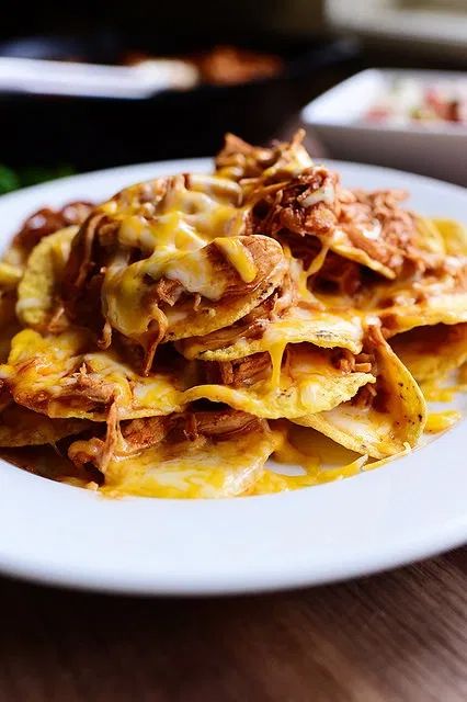 Chicken Nachos, Pioneer Woman Recipes, Nachos Recipe, Ree Drummond, Cheesy Chicken, The Pioneer Woman, Game Day Food, Cheese Sauce, Pioneer Woman