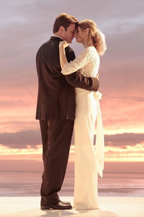 Stana Katic / Nathan Fillion / Castle Castle Season 7, Alexis Castle, Tv Weddings, Castle Series, Castle Tv Series, Richard Castle, Castle Tv Shows, Castle Beckett, Castle Tv