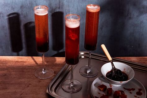 Cherry Champagne, Green Tea Cocktail, Amarena Cherries, Spiked Apple Cider, Wine Cocktail Recipes, Cherry Syrup, Cherry Liqueur, Raspberry Liqueur, Cocktails Recipes