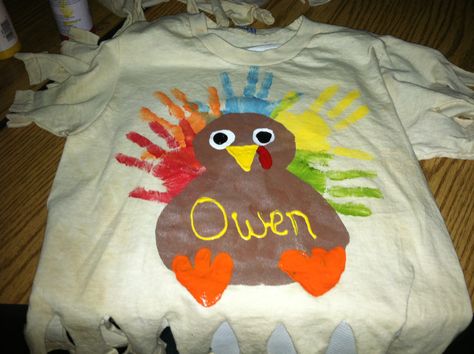 Thanksgiving t-shirt Thanksgiving Shirts For Kids, Christmas Shirts For Boys, Thanksgiving Tshirt Ideas, Thanksgiving Tshirts, Diy Christmas Shirts, Tshirts Ideas, Thanksgiving Classroom, School Kids Crafts, Shirts Diy