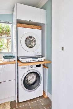 Laundry In Kitchen, Laundry Reno, In Kitchen Laundry, Organization Laundry Room, Laundry Cupboard, Utility Room Designs, Tiny Laundry, Organization Laundry, Laundry Makeover