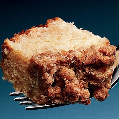 New York-Style Crumb Cake Recipe | Epicurious New York Crumb Cake, Crumb Coffee Cakes, Crumb Cake Recipe, Buckwheat Cake, Sour Cream Coffee Cake, Warm Cake, Coffee Cake Recipes, Crumb Cake, Glass Baking Dish