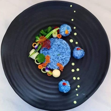 Plating Main Course Indonesia, Rice Plating Presentation, Fried Rice Plating, Plating Nasi, Rice Presentation, Rice Plating, Modern Plating, Chef Plating, Creative Plating