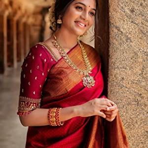 South Indian Wedding Hairstyles, Indian Wedding Saree, Traditional Blouse Designs, Wedding Blouse Designs, Blouse Designs Indian, Elegant Blouse Designs, Wedding Blouse, Saree Blouse Designs Latest, Wedding Saree Indian