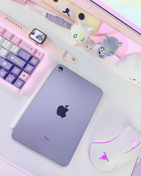 Ipad Features, Apple Macintosh, High School Musical, Desk Setup, Apple Accessories, Cool Art Drawings, Apple Products, Apple Ipad, Laptop Stickers