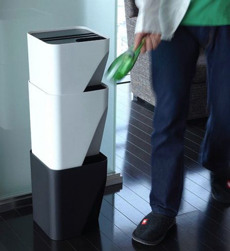 Stacked recycling bins for small kitchens are so simple, yet so genius Stackable Bins, Small Kitchens, Laundry Room Storage, Tiny Spaces, Trash Bins, Recycling Bins, Kitchen Stuff, Sustainable Living, Apartment Living