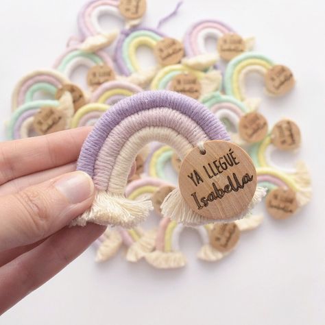 Baby Shower Souvenirs, Rainbow Macrame, Baby Ariel, Baby Shawer, Macrame Ideas, April 29, Macrame, Tapestry, Baby Shower