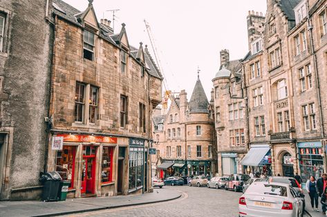 The winding alleyways of Edinburgh are quite magical. This is Cockburn Street.  For more photographs make sure to check out my blog.  #scotland #edinburgh #travel #photography Edinburgh Wallpaper, Scotland Wallpaper, Edinburgh Restaurants, Fall Background Wallpaper, Holyrood Palace, Edinburgh Travel, Scotland Edinburgh, Capital Cities, Wallpaper Uk