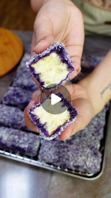 Foodie Fred Quieng on Instagram: "Tuloy ko na yung UBE CRAVINGS ko lately, with this all-time favorite bakery bread! 😍 Sorry, no make-up for today! 🙈 Ube Bars Recipe: 170g Butter, room temp 200g White Sugar 313ml Fresh Milk 512g APFlour 2 tsp Baking Powder Pinch of Salt Ube Syrup: 300ml Condensed Milk 2 tbsp Ube Extract/Flavoring 60ml Water 200g Desiccated Coconut for toppings I used a 9x13 inches baking pan. Bake for 40mins at 350F preheated oven. Anong ube recipe pa masarap gawin best Ube Recipe, Ube Dessert Recipe, Ube Extract, Ube Recipes, No Make Up, Milk Bar, Pinoy Food, Bars Recipe, Bakery Bread